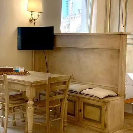 Fifty Eight Duomo View * ميلان